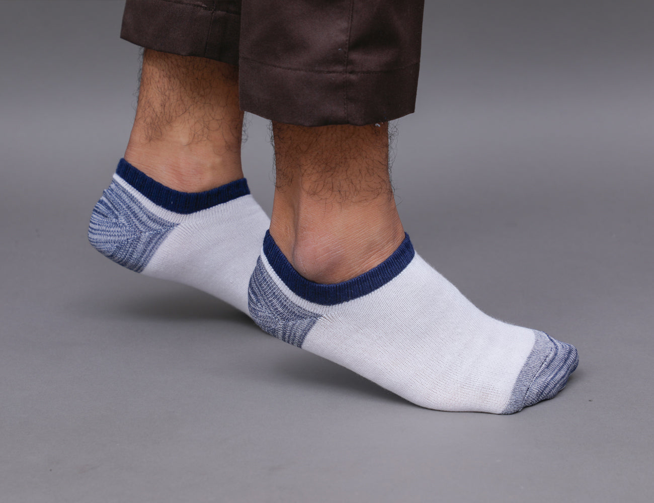 Low cut socks