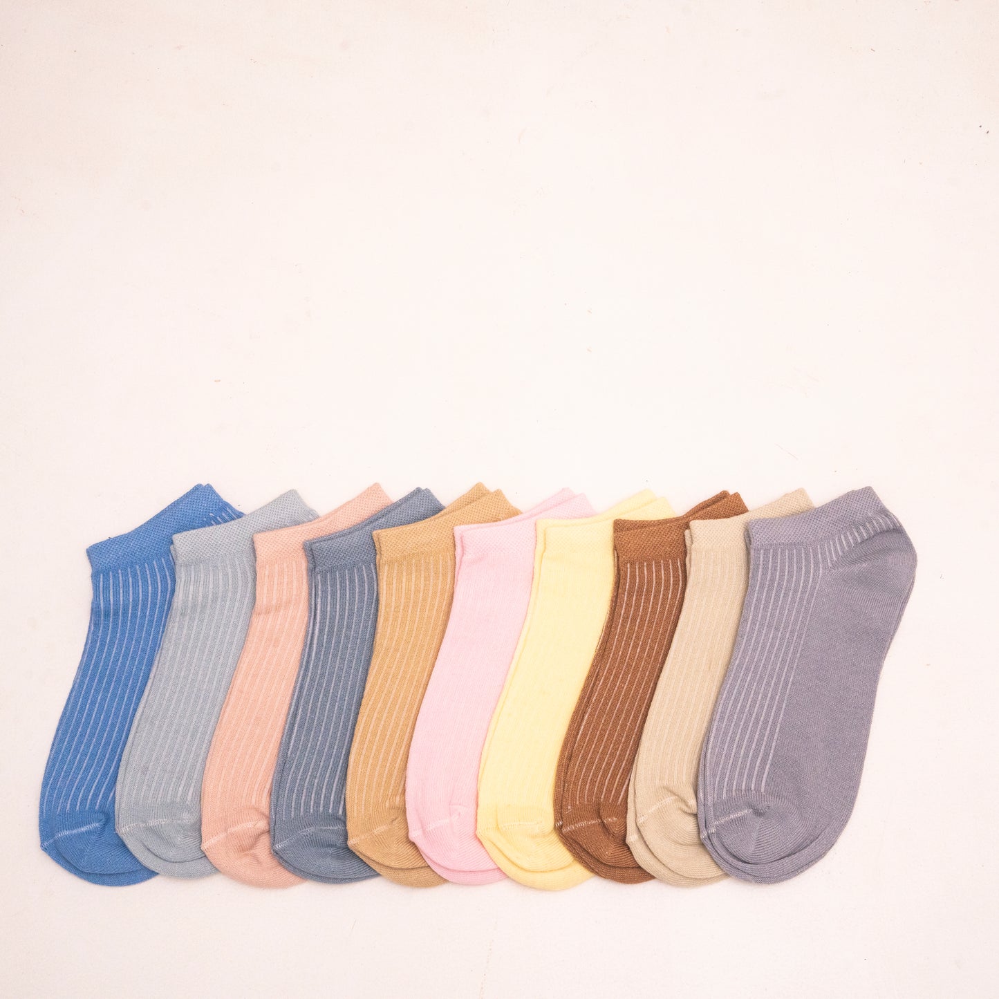 (10 Pairs) Solid Pastel Socks, Cute & Breathable Low Cut Ankle Socks, Women's Stockings & Hosiery -