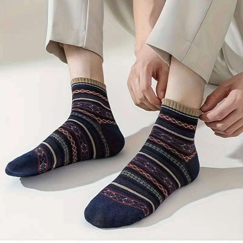 (5 Pairs) Women's Fashion Ethnic Striped Socks – Breathable & Comfortable Casual Socks for All-Season Outdoor Wear